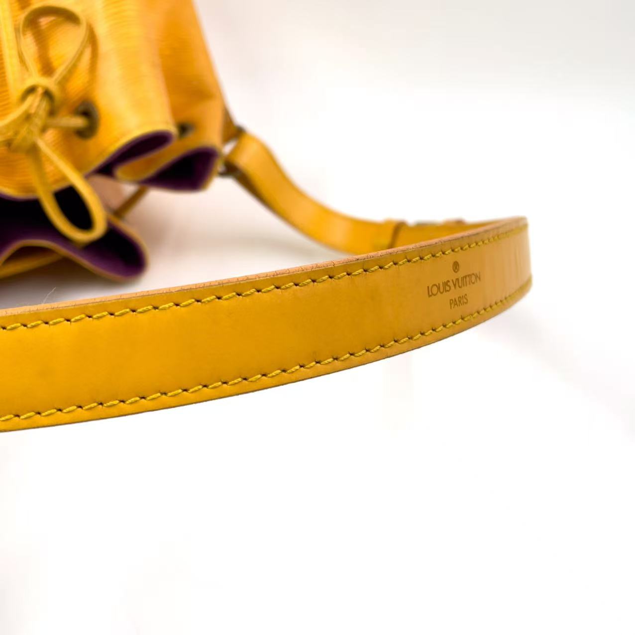 LOUIS VUITTON Petit Noe Epi tassi yellow Shoulder bag
