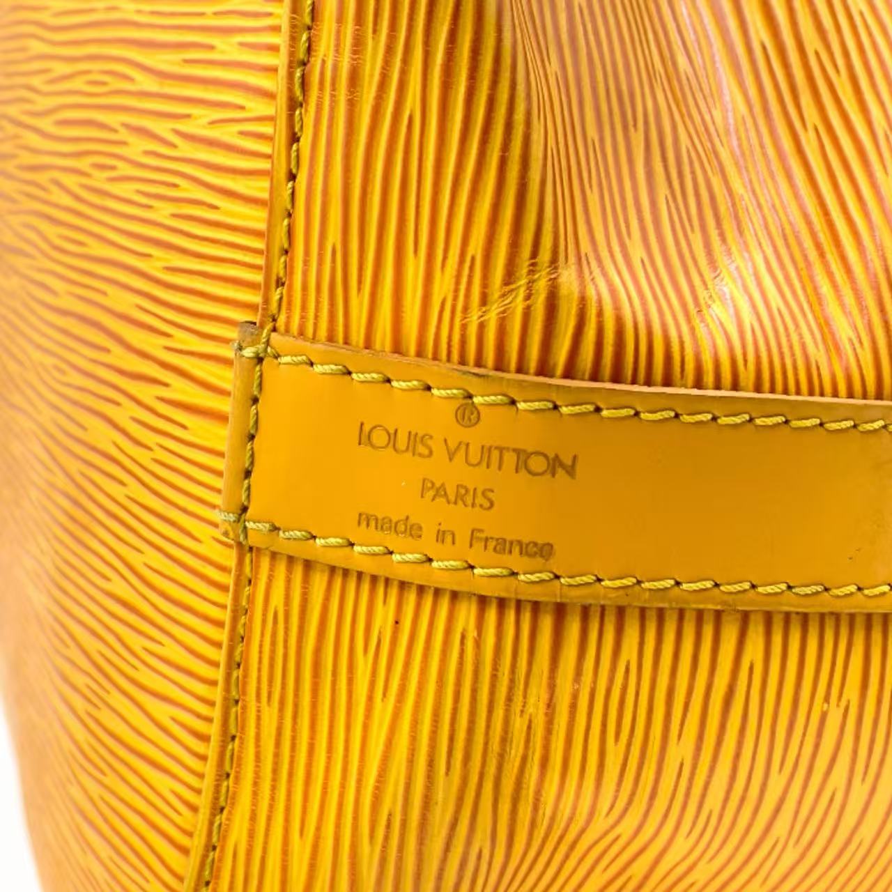 LOUIS VUITTON Petit Noe Epi tassi yellow Shoulder bag