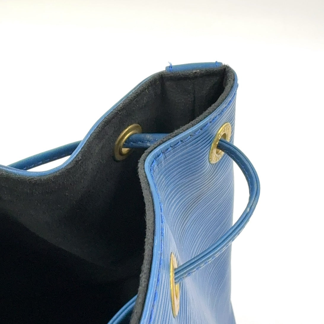 LOUIS VUITTON Petit Noe Epi toledo blue Shoulder bag