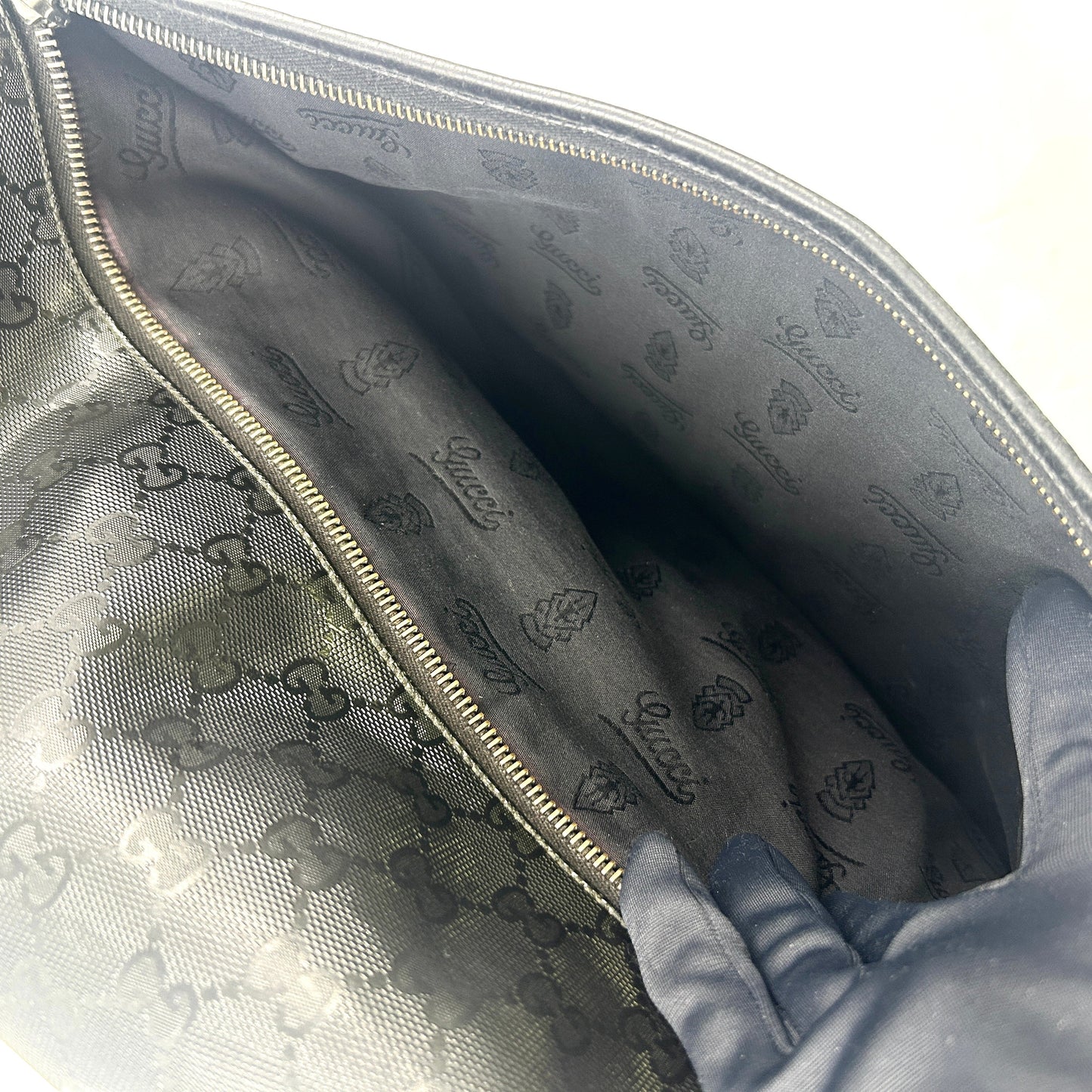 GUCCI GG Imprimé Shoulder Bag noir cuir