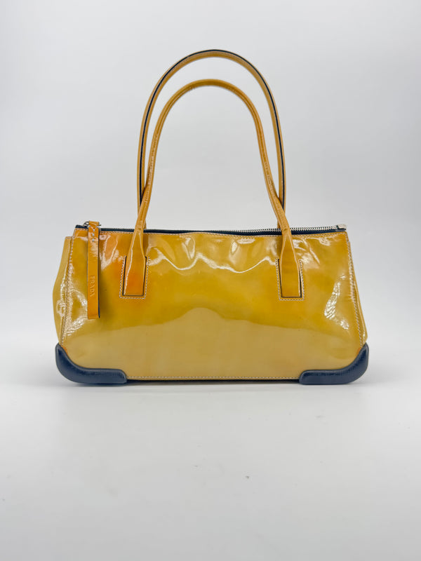 MINI PRADA — vue 2