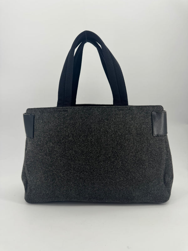 PRADA SHOPPER — vue 2