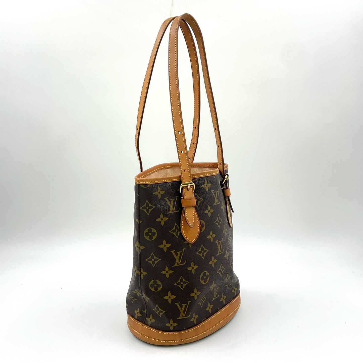 LOUIS VUITTON Bucket PM monogram Pouch