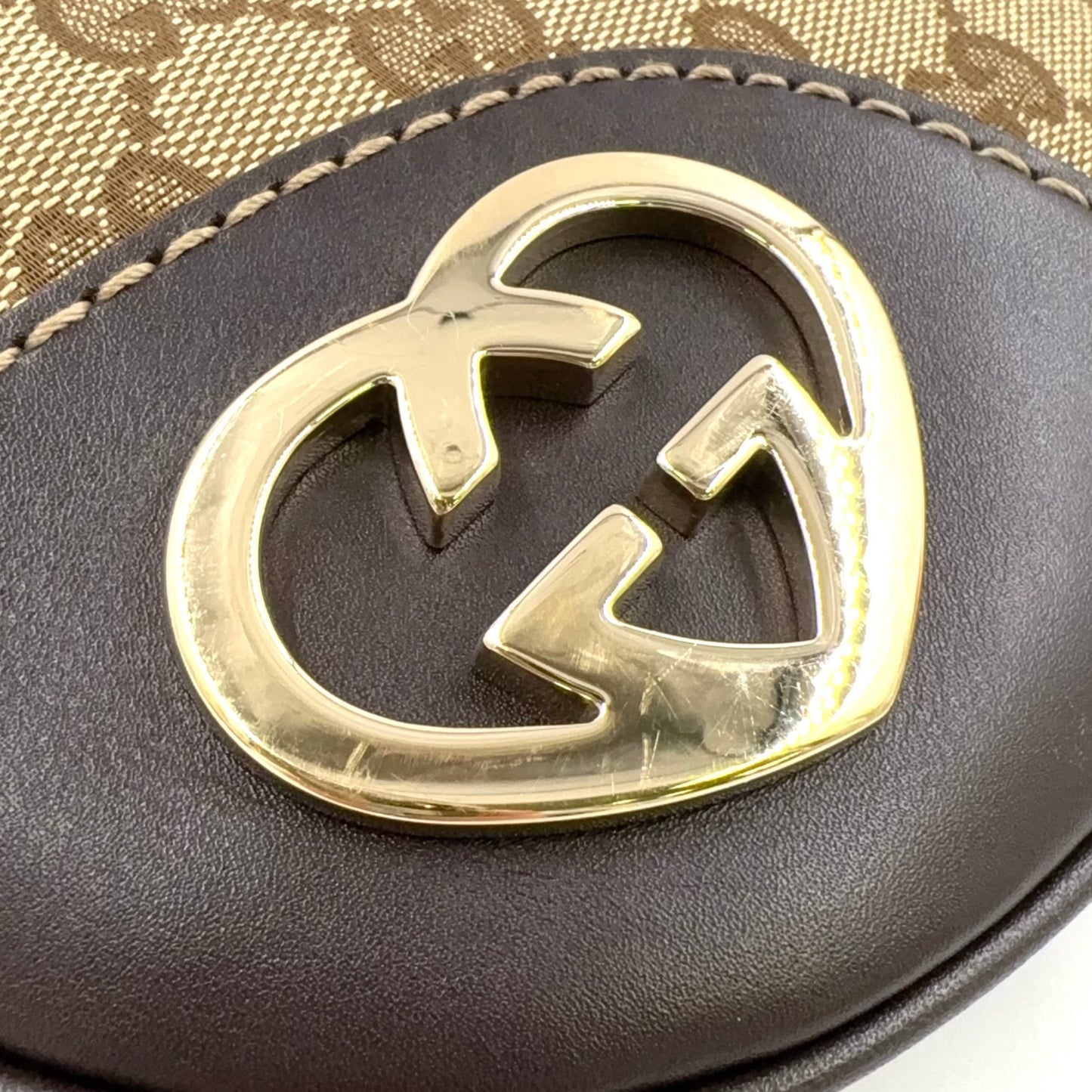 GUCCI GG canvas lovely heart Shoulder bag