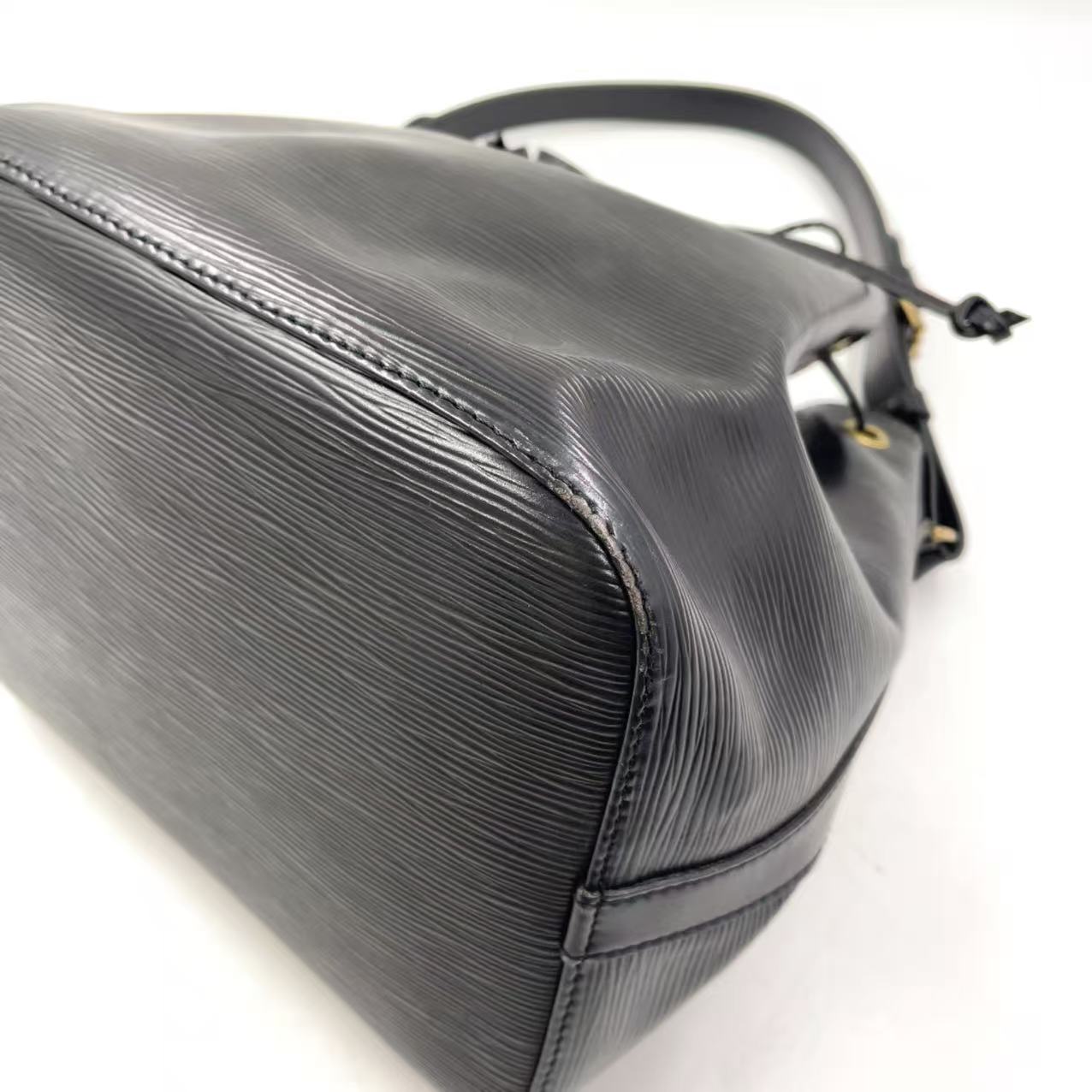 LOUIS VUITON Petit Noe Epi Noir Shoulder bag