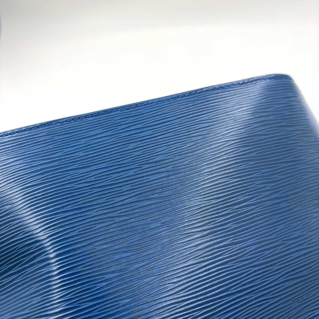 LOUIS VUITTON Petit Noe Epi toledo blue Shoulder bag
